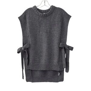 Foxy Kind Heather Gray Sweater Vest With Open Sides & Ties Size Small